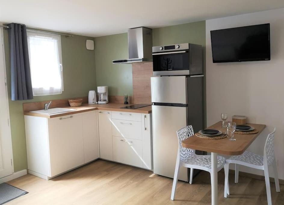 T1 Bis Proche Marais Avec Garage A Moto Apartment Bourges Exterior photo
